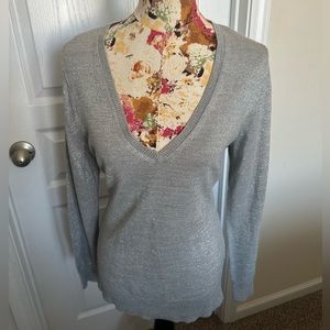 NY&CO - SILVER V-NECK SWEATER